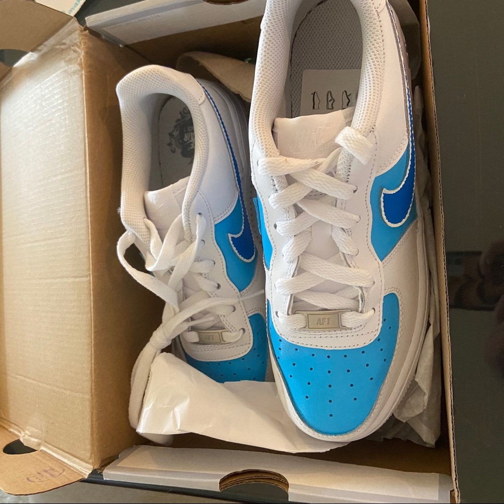 CUSTOM NIKE AIR FORCE 1 From The Custom Movement